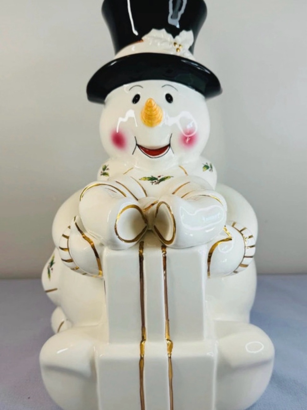 Ceramic Snowman cookie jar, large Christmas cookie jar